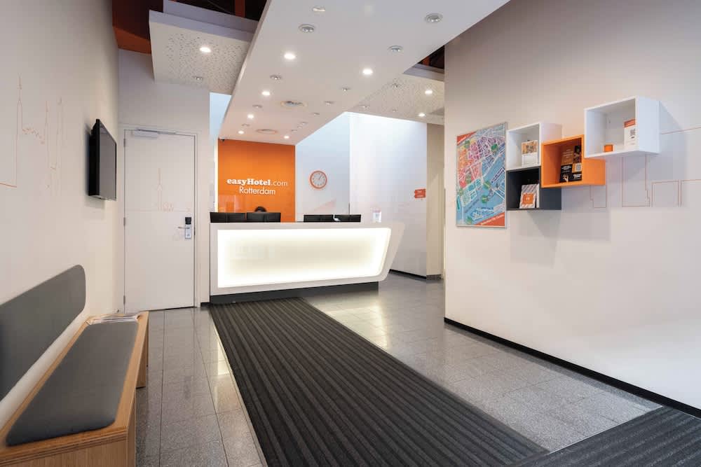 easyHotel Rotterdam City Centre 2