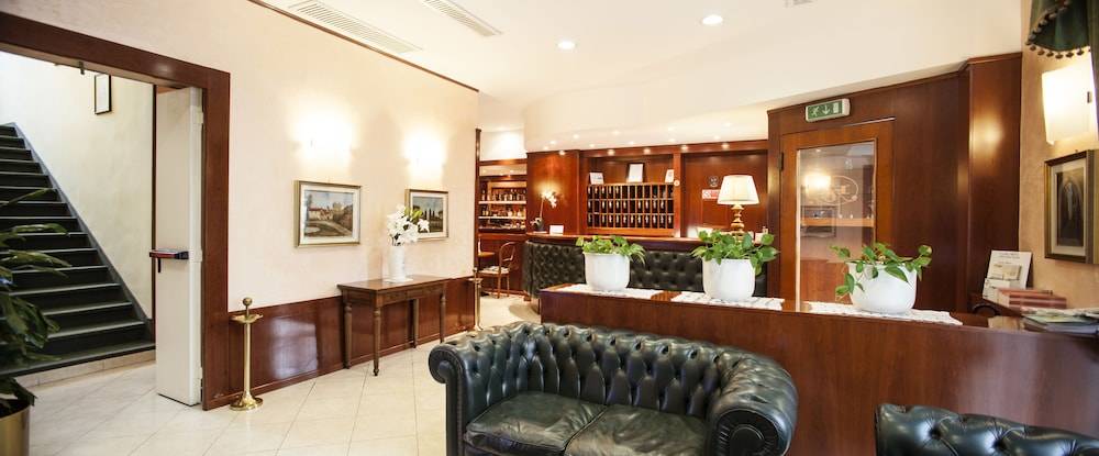 Astor Hotel 1
