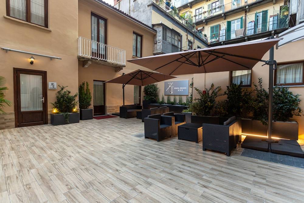 Hotel Urbani 1