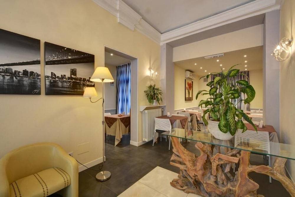 Hotel Universo 1