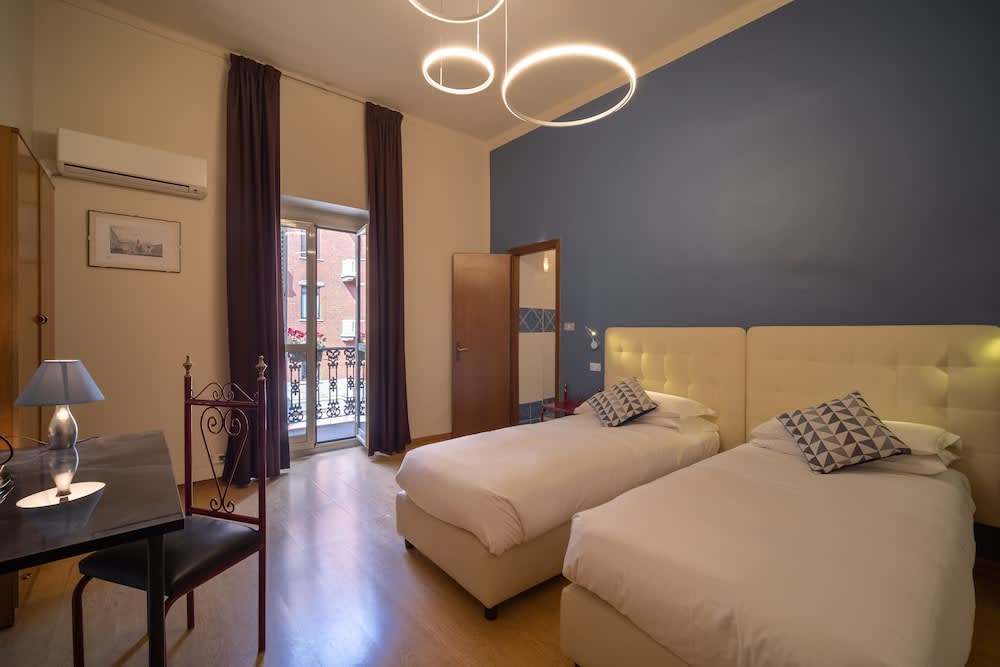 Hotel Italia 1