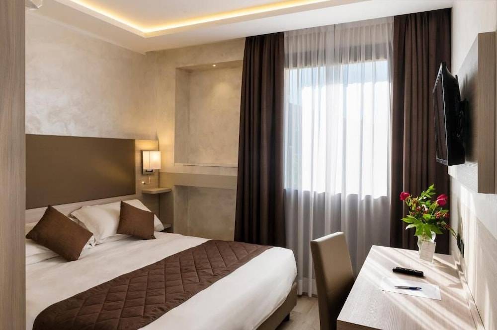 Hotel Plaza 1