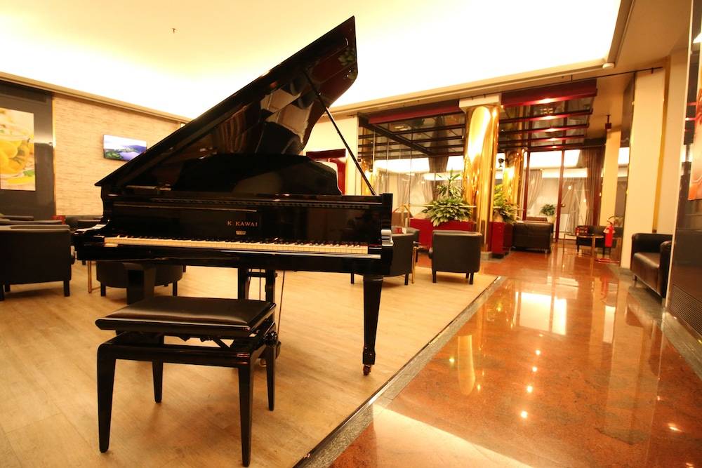 Hotel Diplomatic 2