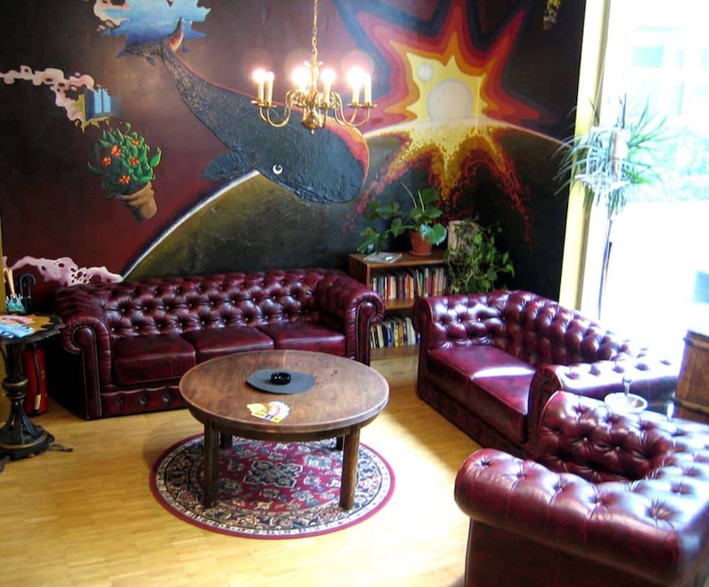 Heart of Gold Hostel & Capsules Berlin 1