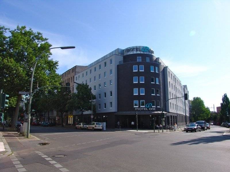 Motel One Berlin-Bellevue 1