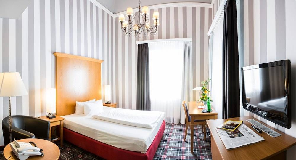 Hotel Waldzeit Berlin-Grünau 1