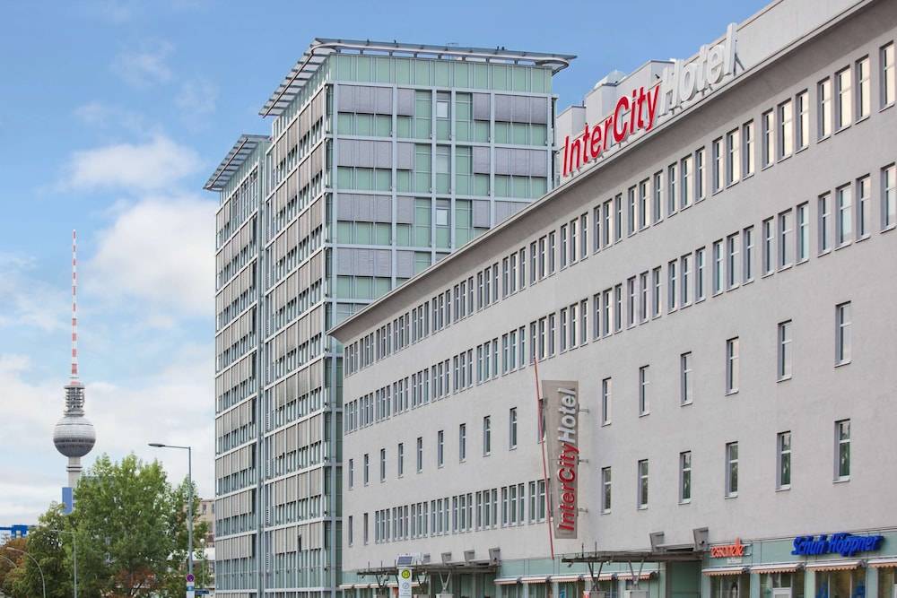 IntercityHotel Berlin Ostbahnhof 1