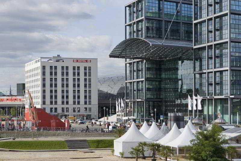 MEININGER Hotel Berlin Hauptbahnhof 1