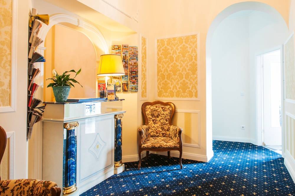 Hotel BELLEVUE am Kurfürstendamm 2