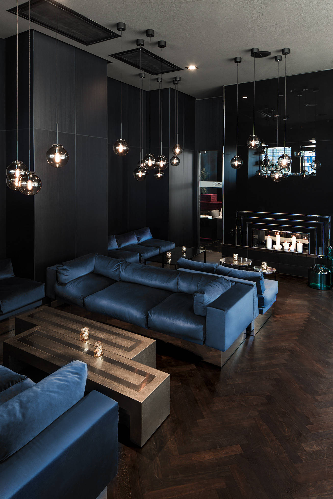 Hotel AMANO Grand Central 1