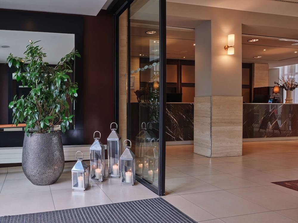 Adina Apartment Hotel Berlin Checkpoint Charlie 2