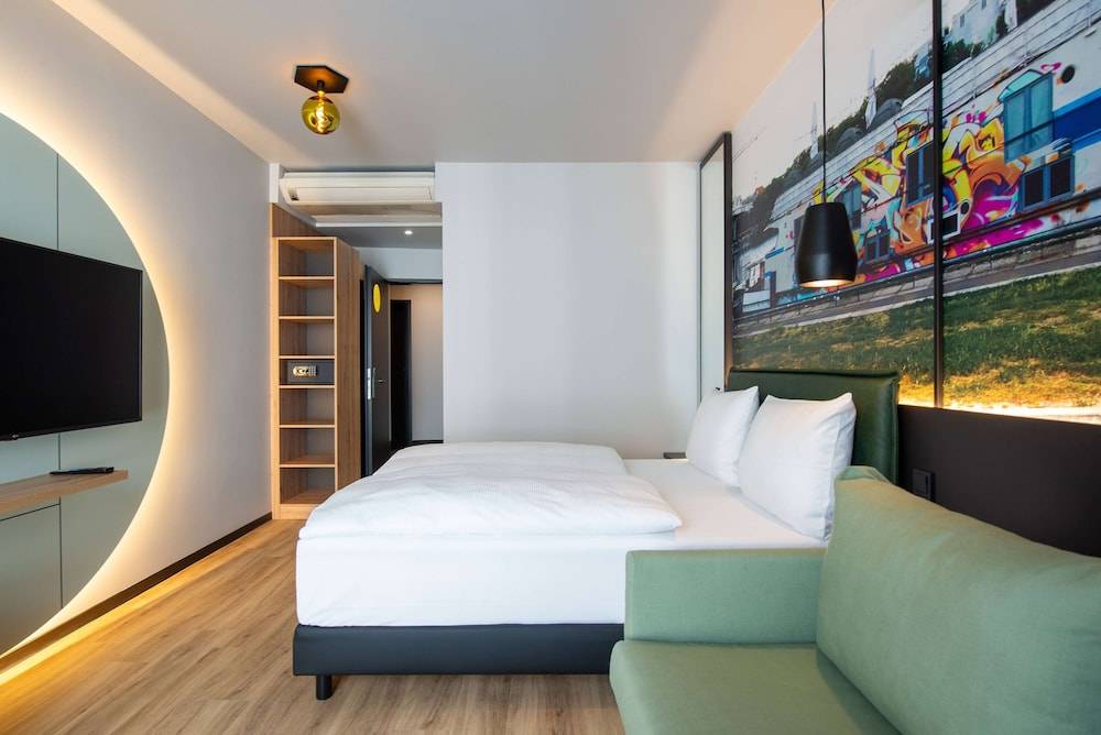 Vienna House Easy by Wyndham Berlin Potsdamer Platz 1