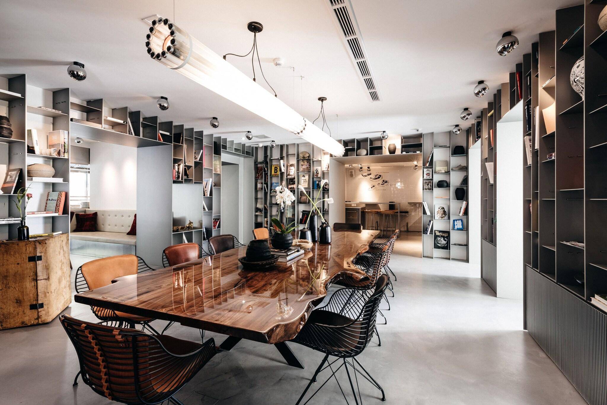 Sir Savigny Hotel 1