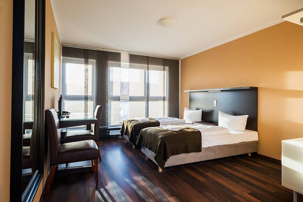 Apple City Hotel 1