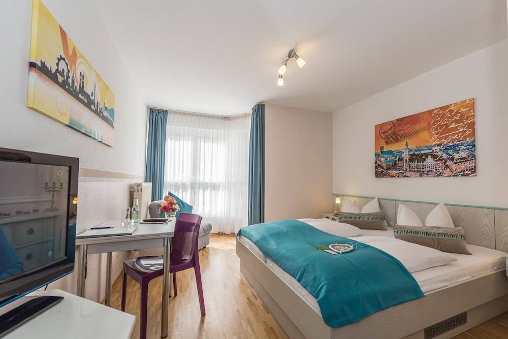 Hotel Amenity München 1