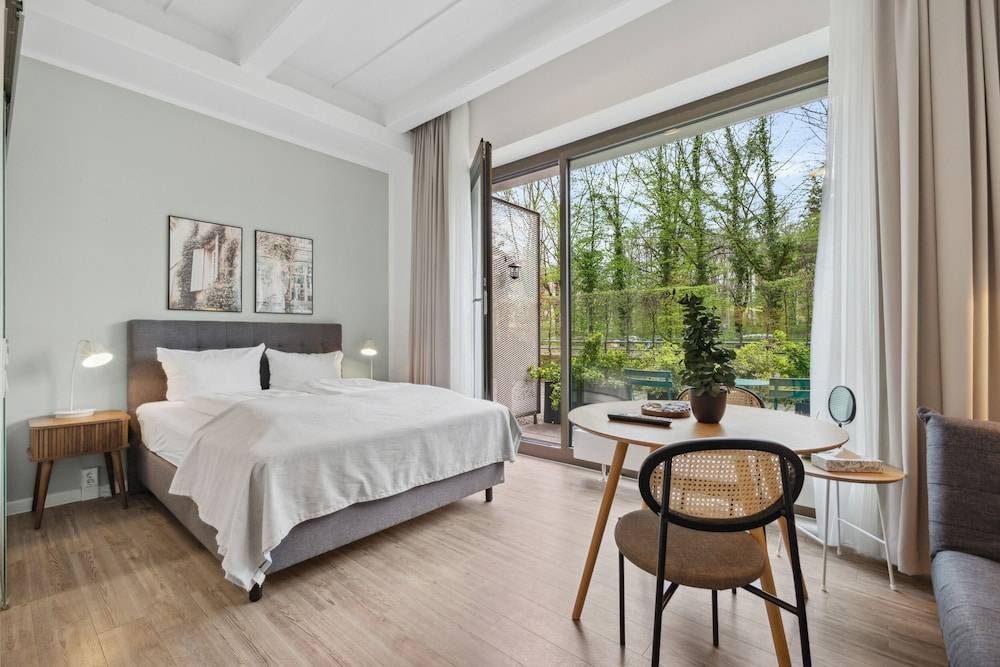 Limehome Munich Fritz-Erler Str 1