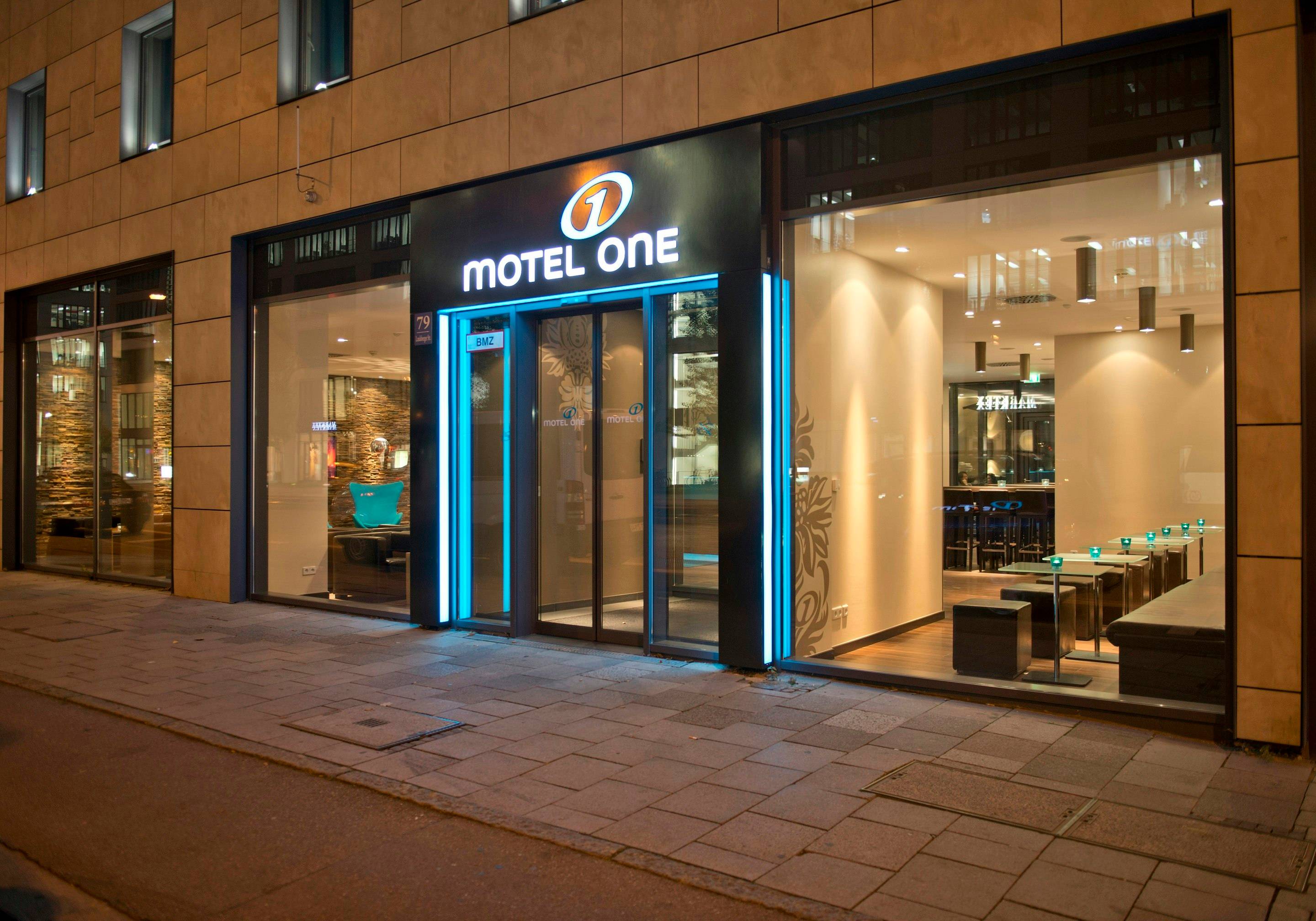 Motel One München-Westend 1
