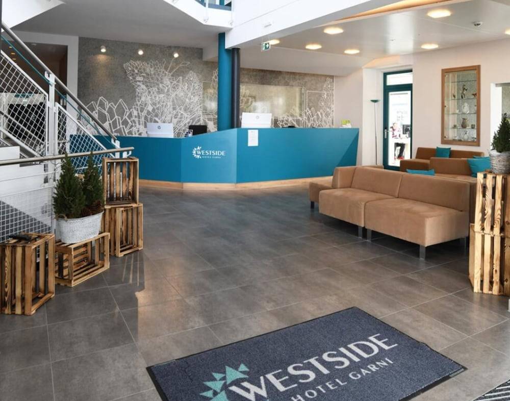 WESTSIDE Hotel 1