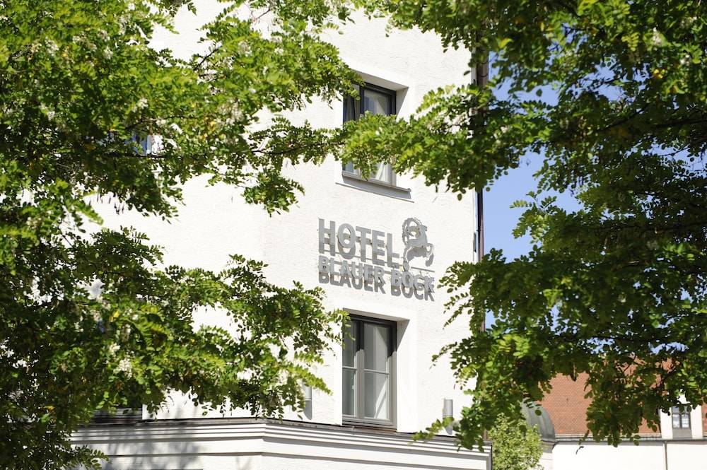 Hotel Blauer Bock 1