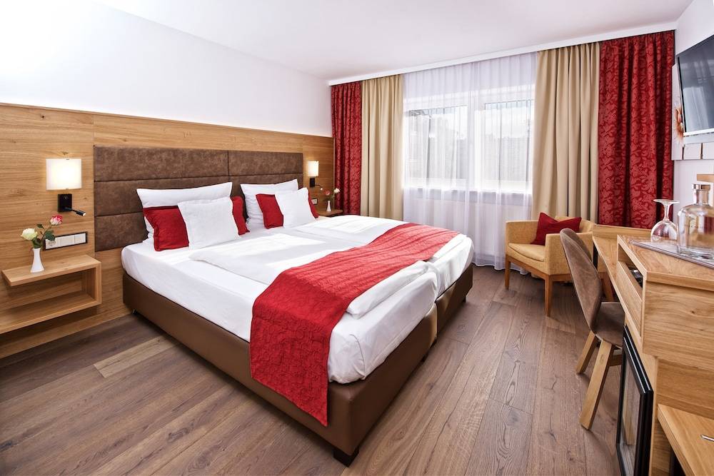 Park Hotel Laim 1