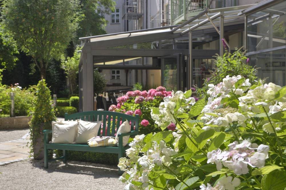 MAXIMILIAN MUNICH Apartments & Hotel 1