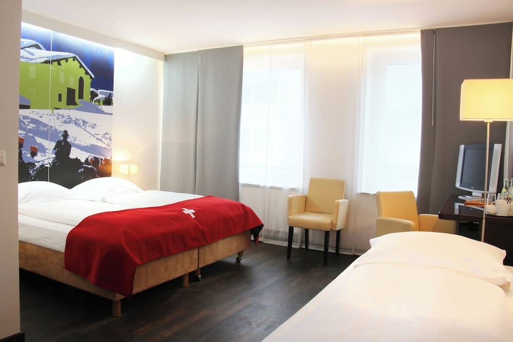 Helvetia Rooms - Self Check-In 1