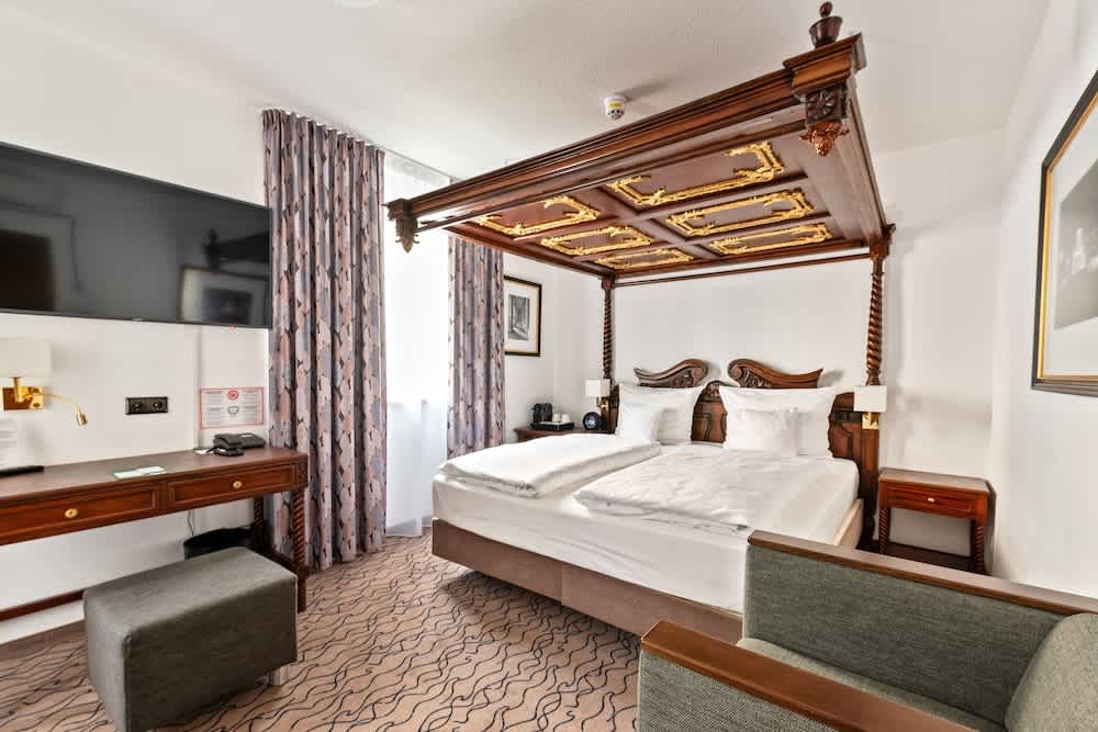 King's Hotel Center Superior 1