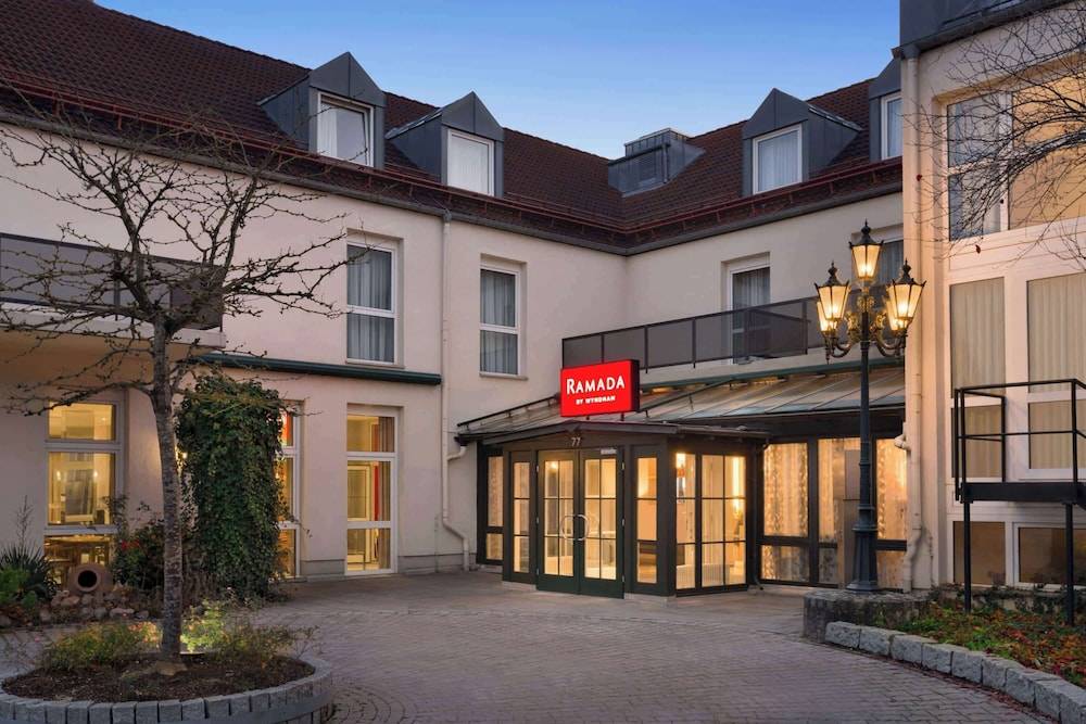 Ramada by Wyndham München Airport 1