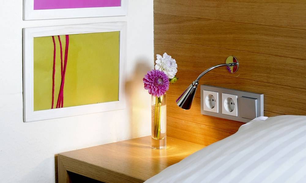 Business & Budget Hotel Tessin 1