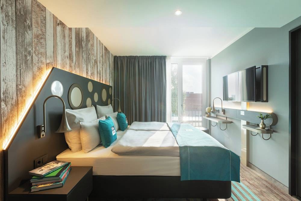 Holiday Inn - the niu, Brass Munich Olympiapark by IHG 2