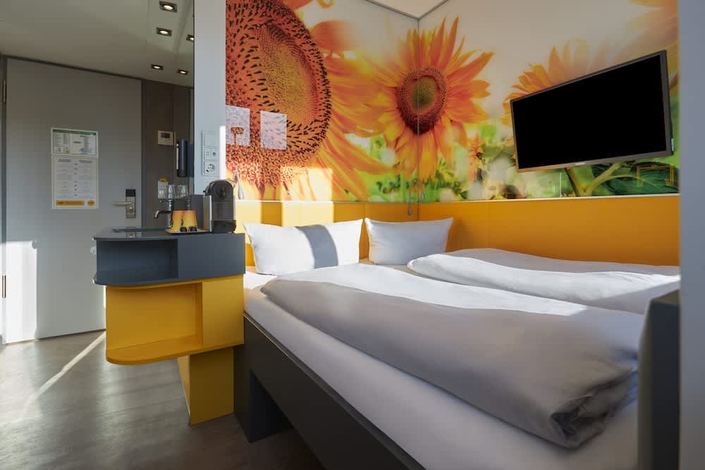 Buddy Hotel 1