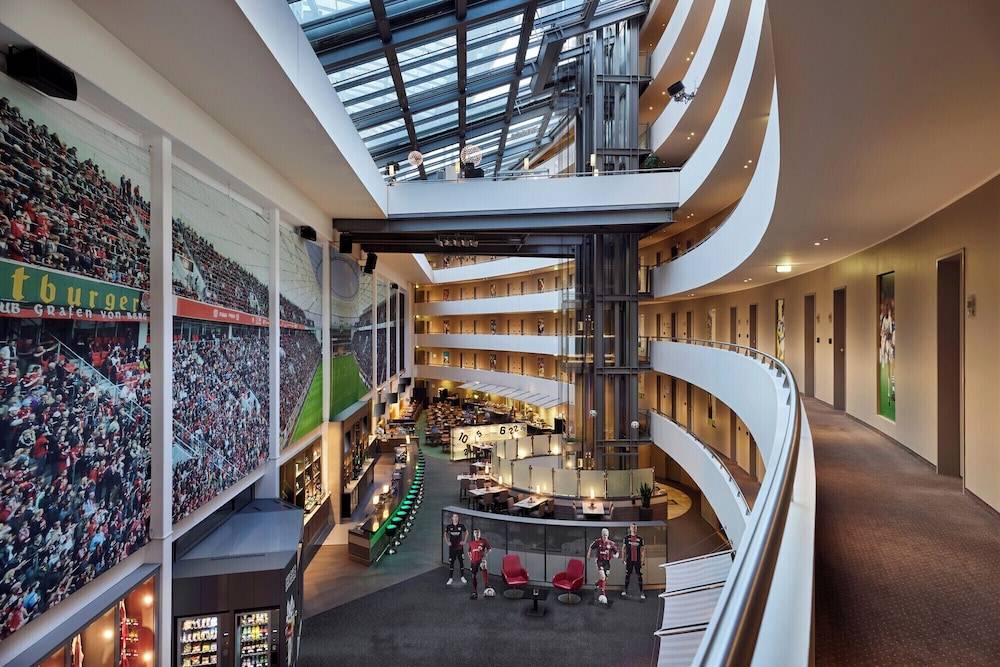 The Curve Hotel BayArena 1