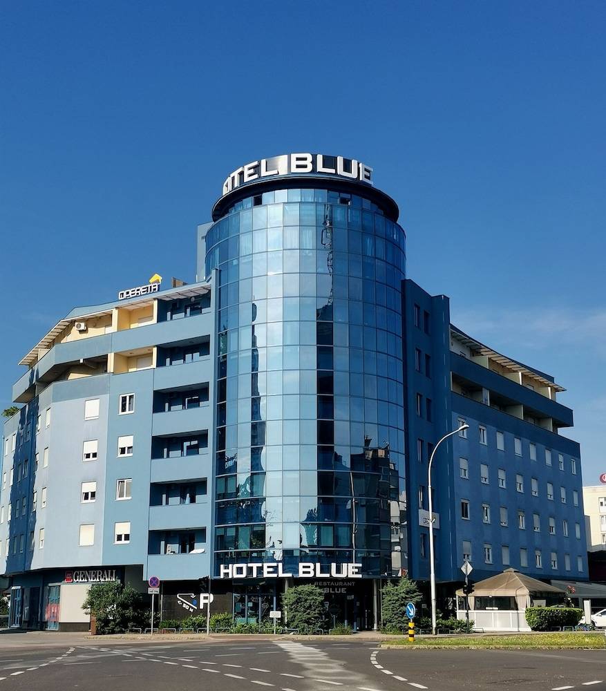 Hotel Blue 1