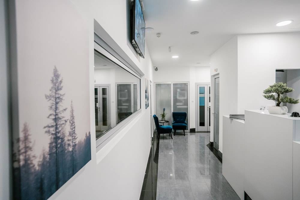 Hotel Blue 2