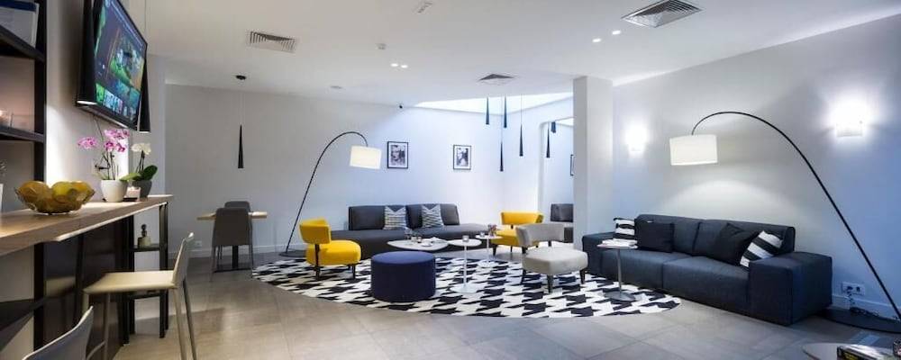 Livris Hotel 1