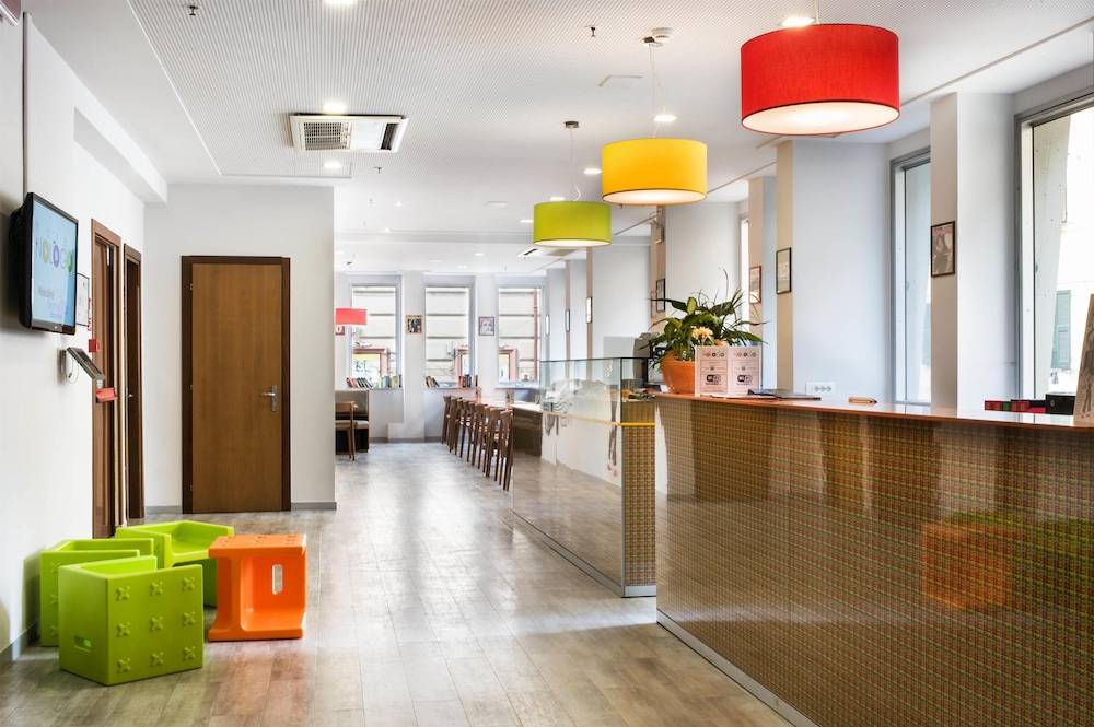 Sure Hotel by Best Western Nologo 2