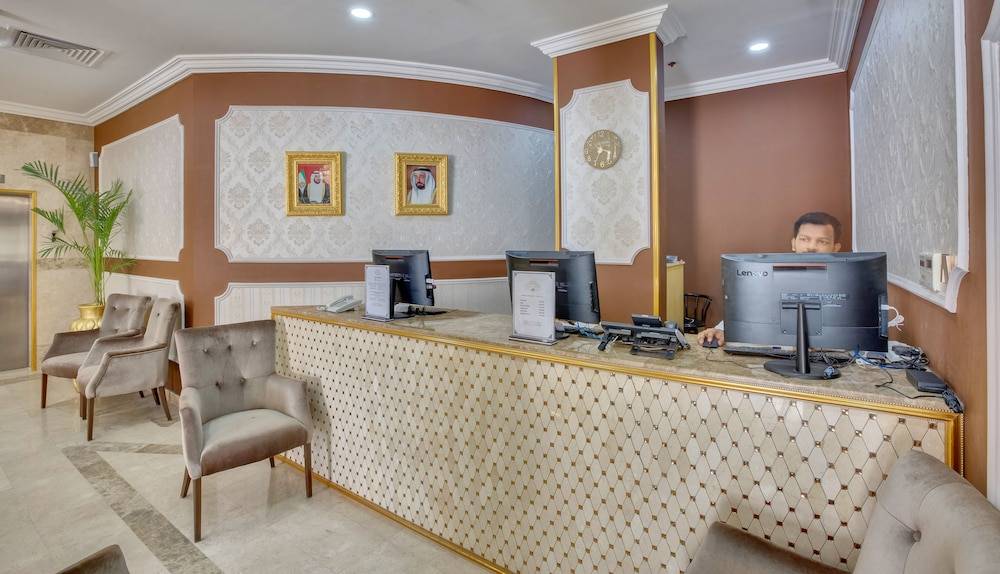 Royal Hotel 2