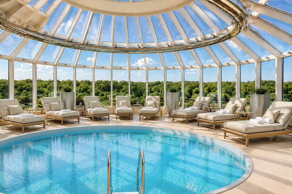 Cosmopolitan Bobycentrum - Czech Leading Hotels 1