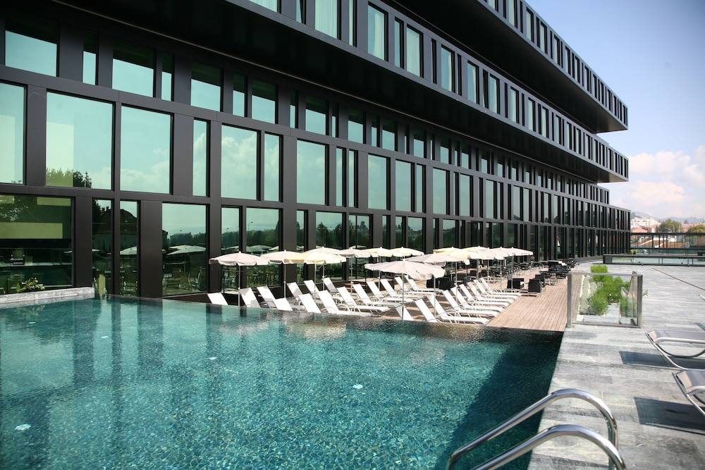 Axis Viana Business & SPA Hotel 1