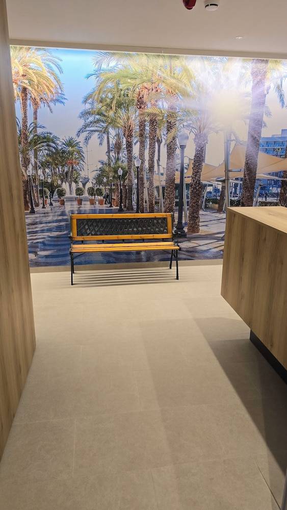 Hostal Rambla 24 by Holihome 2