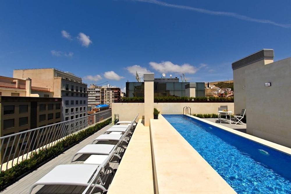 Hostal Rambla 24 by Holihome 1