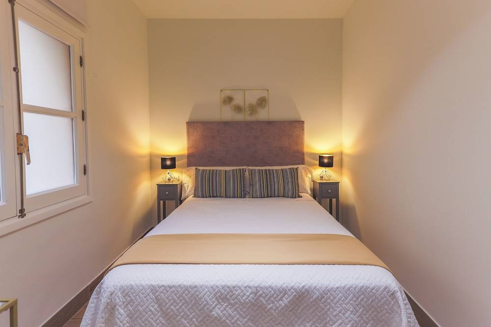 Dorinda Rooms 2