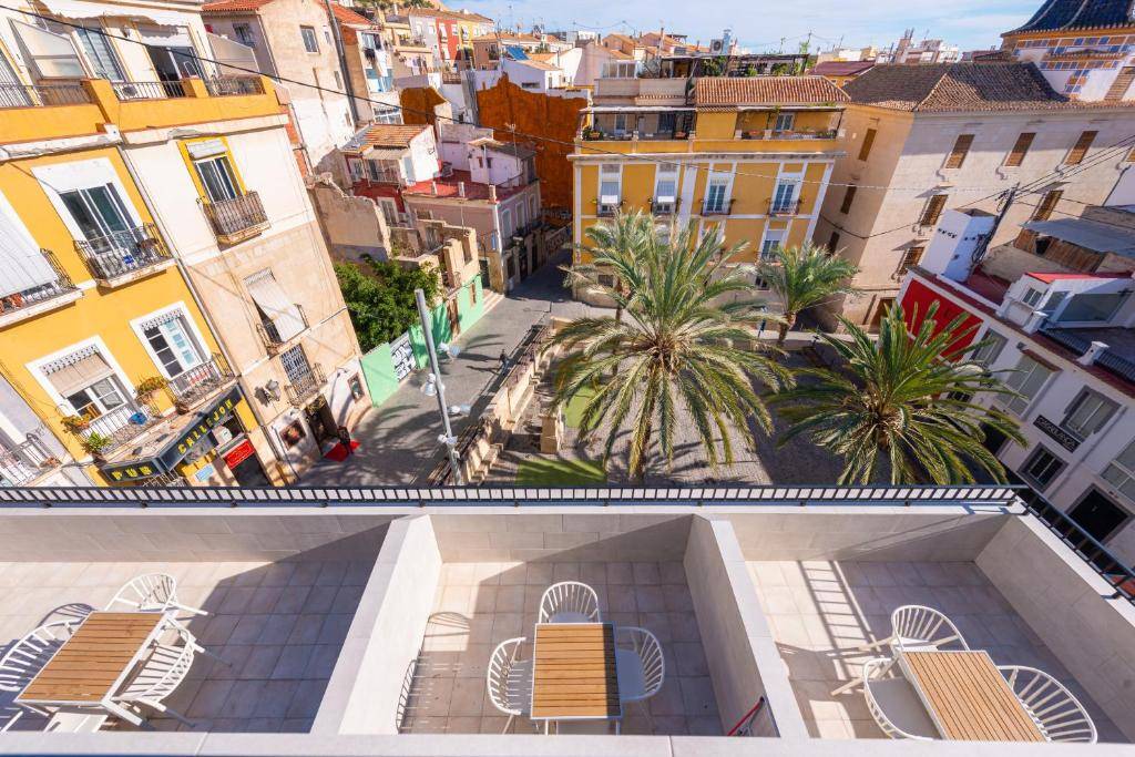 Apartamentos Quijano by Be Alicante 2