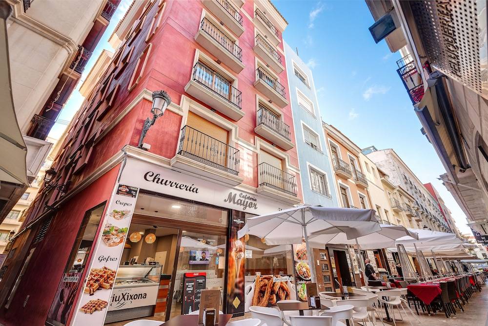 Apartamentos Globus by Be Alicante 1