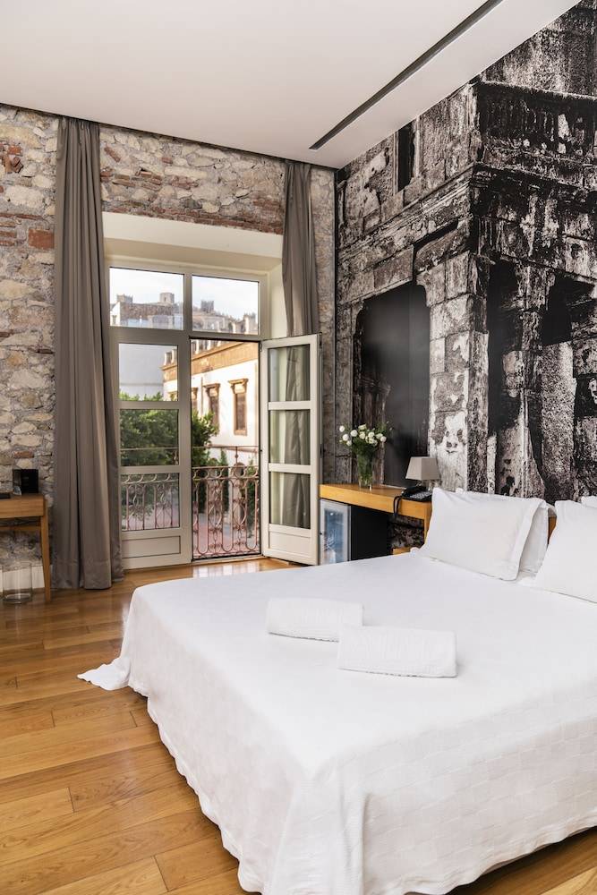 Aire Hotel & Ancient Baths 1