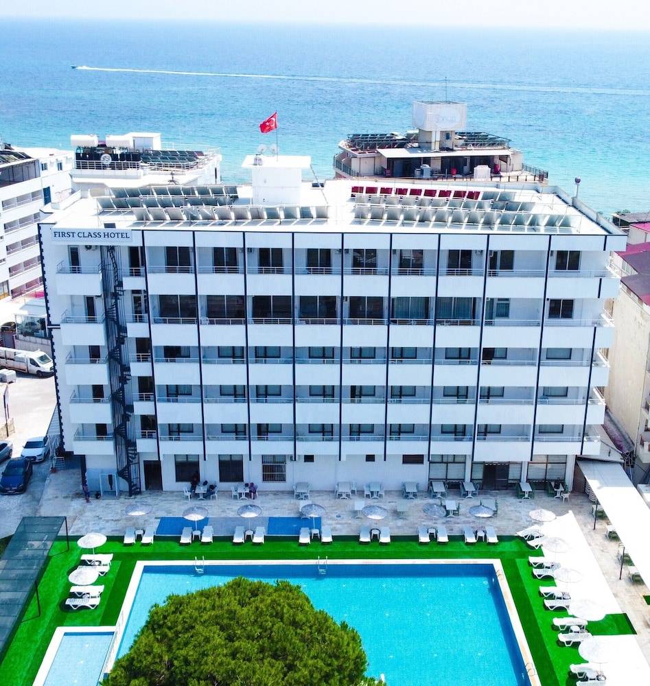 Hotel First Class Didim 1