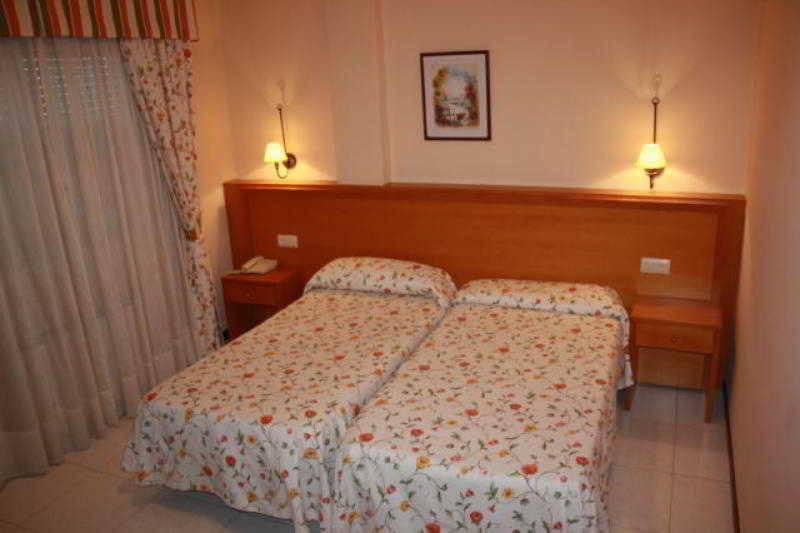 Hotel Combarro 2