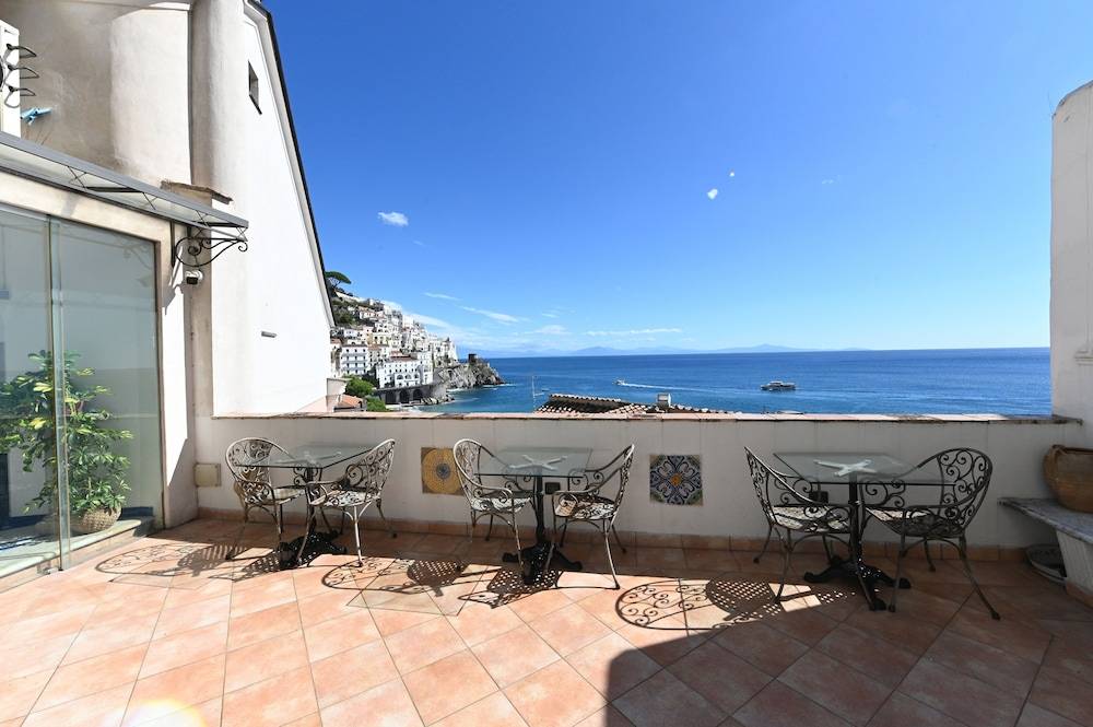 Hotel Croce Di Amalfi 1