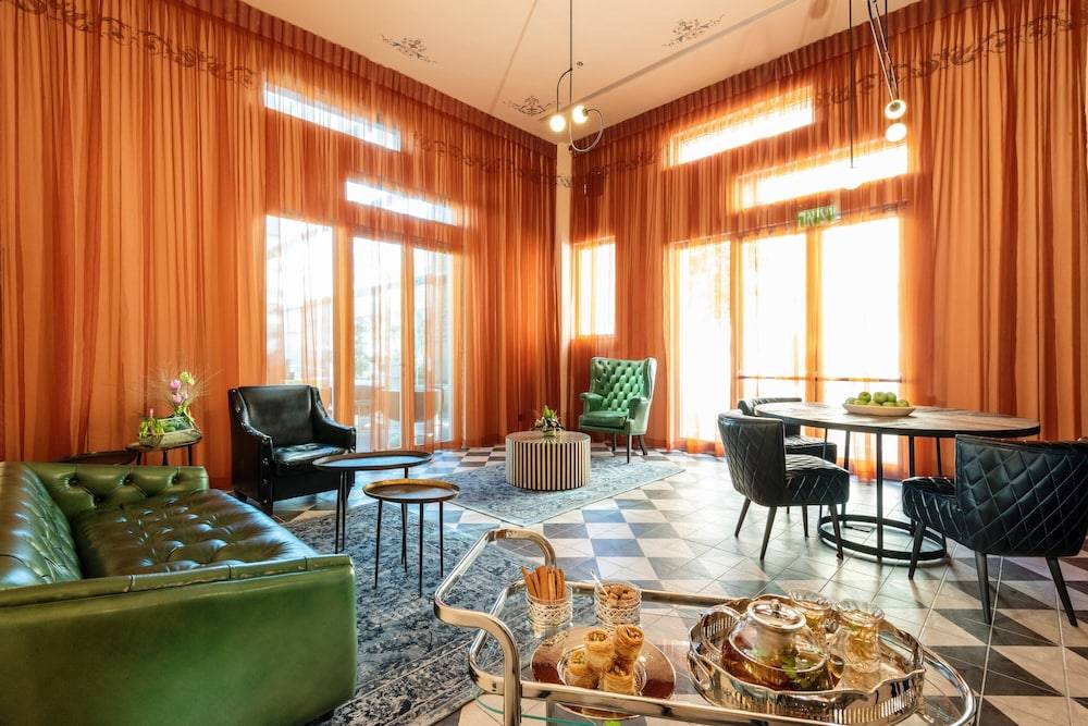 Bachar House - FATTAL COLORS 2