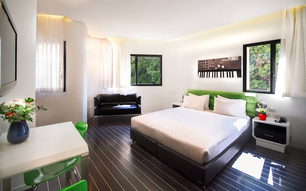 130 Rock Apartments 2